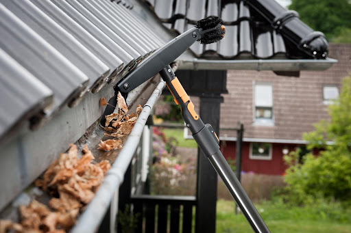 Hire Professional Cleaners for Gutters post thumbnail image