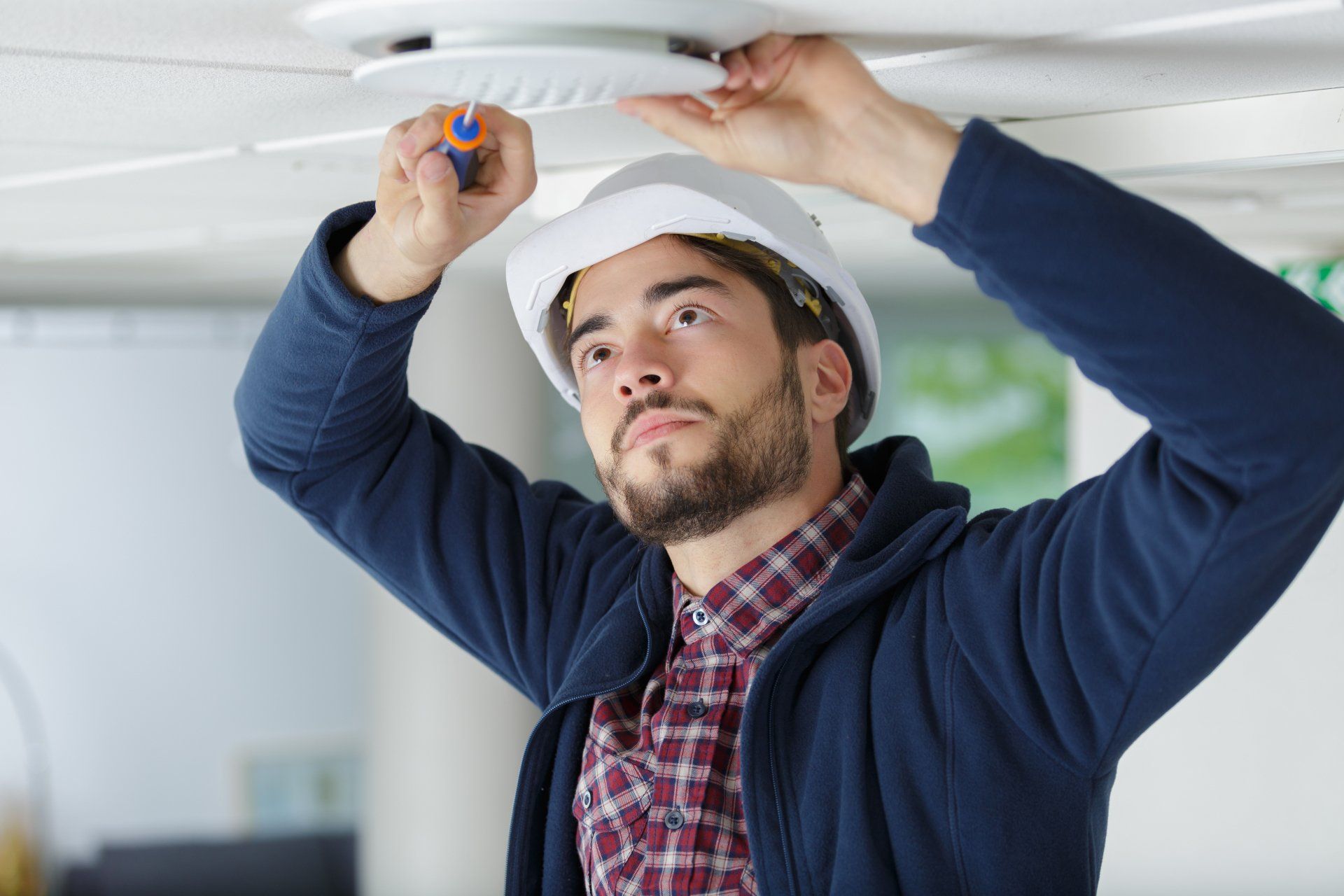 What factors should you consider when hiring an air conditioning company? post thumbnail image