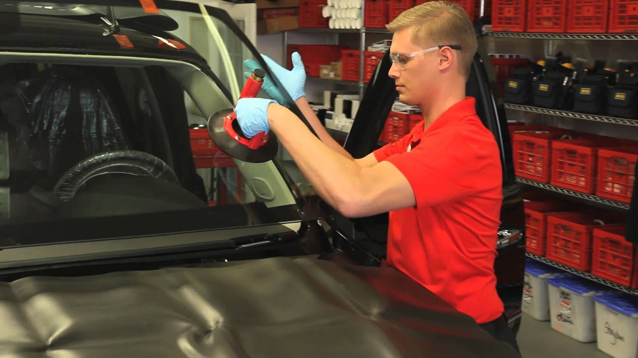 The Benefits of the Best Auto Glass Repair Vendors post thumbnail image